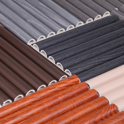 Qualität 15mm Innenausstattungs-Wand PVChölzernes Plastikbogen-Brett Fabrik